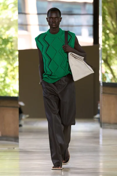 Look 34